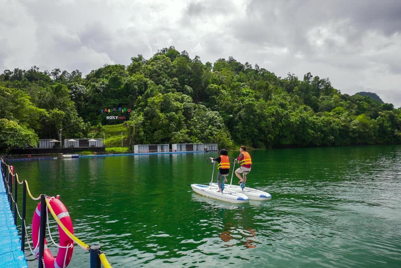 Roxy Tasik Biru Resort City Bau Εξωτερικό φωτογραφία
