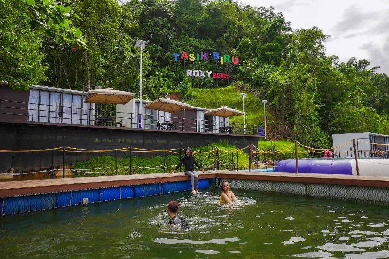 Roxy Tasik Biru Resort City Bau Εξωτερικό φωτογραφία